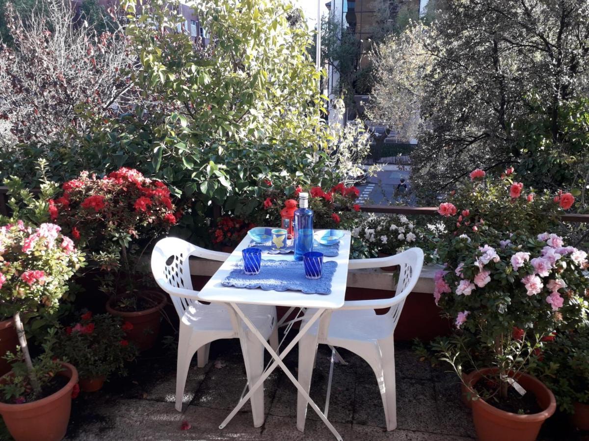 Apartamento Turistico Jardines De Asura Madrid Exterior photo